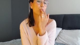 Ev4Evans - Solo masturbation by magnificent Eva Evans.